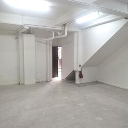 Toa Payoh Central (D12), Shop House #573586811